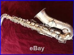 1929/1930 GOLD PLATED NEW KING VOLL TRUE ALTO SAX. Plays great