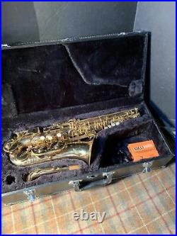 Jupiter SAS-767 student alto saxophone sax used with case extras nice