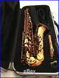 Rare Selmer Alto Saxopnone Reference 54. Beautiful gold colouring. Stunning sax