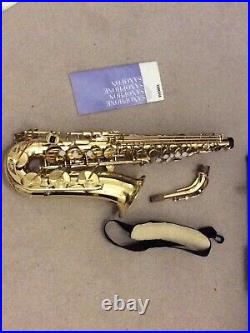 Saxophone Yamaha Yas 25 Alto Sax very good condition, hard case & accessories